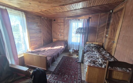Parduodamas gyvenamasis namas su 22,63 arų žemės sklypu, netoli nuo Naujosios Akmenės miesto centrinės aikštės