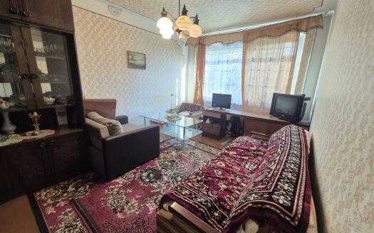 2 KAMBARIŲ BUTAS RESPUBLIKOS GATVĖJE NAUJOSIOS AKMENĖS MIESTE