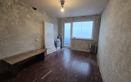 PIGIAUSIAS VIENO KAMBARIO BUTAS NAUJOJOJE AKMENĖJE